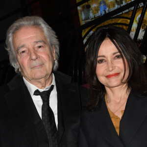 Pierre Arditi s'est confié sur ses récents malaises, aux côtés de sa femme Evelyne Bouix.
Evelyne Bouix et son mari Pierre Arditi - Arrivées et backstage du 14ème Gala de la Fondation pour la recherche sur Alzheimer à l' Olympia à Paris. © Coadic Guirec/Bestimage 