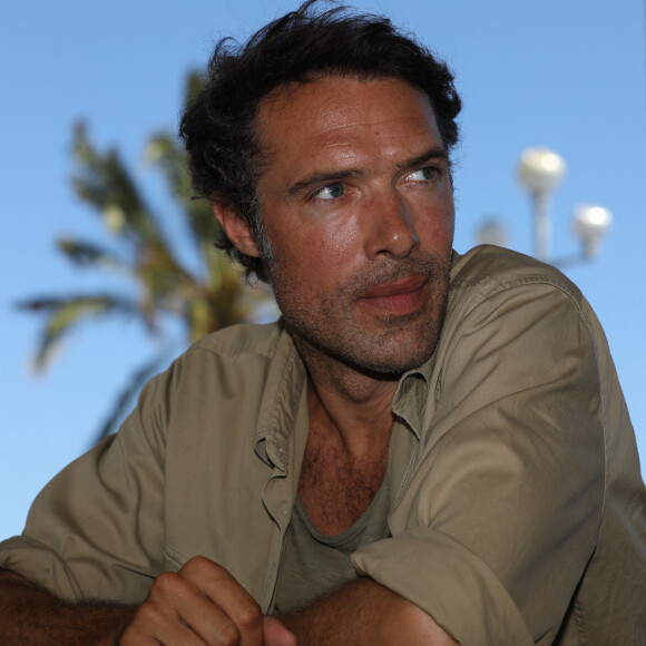 Il était aussi accusé pour deux autres faits.
Nicolas Bedos est à l'hôtel Negresco à Nice pour la promotion de son film "OSS 117: Alerte rouge en Afrique noire", projeté en clôture du festival de Cannes (6-17 juillet 2021). Le 30 juin 2021. Eric Ottino / Nice Matin / Bestimage