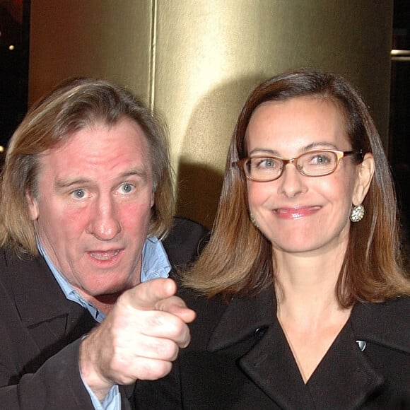 Gérard Depardieu et Carole Bouquet à Paris en 2004