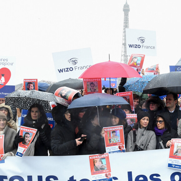 Exclusif - Delphine Horvilleur, Sophia Aram, Anne Sinclair - Rassemblement au Trocadéro appelant à la libération des otages détenus par les terroristes du Hamas. Paris, le 22 décembre 2023. © Lionel Urman/Bestimage 