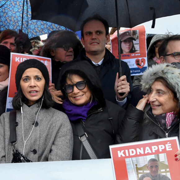 Exclusif - Delphine Horvilleur, Sophia Aram, Anne Sinclair - Rassemblement au Trocadéro appelant à la libération des otages détenus par les terroristes du Hamas. Paris, le 22 décembre 2023. © Lionel Urman/Bestimage 