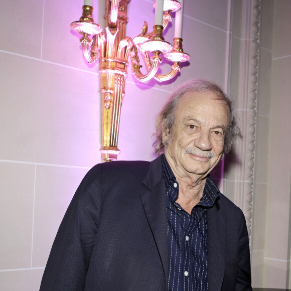 Patrick Chesnais lors de la soirée des "Stéthos d'or 2023" à l'hôtel Four Seasons George V à Paris le 27 mars 2023. © Cédric Perrin / Bestimage