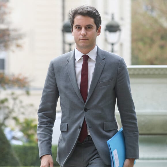 Gabriel Attal - Débat sur la motion de censure des députés Nupes et RN sur le budget 2023 et le financement de la Sécurité sociale à l'Assemblée Nationale à Paris le 24 octobre 2022. © Stéphane Lemouton / Bestimage 