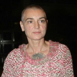 Comme le rapporte le Daily Mail ce mardi 9 janvier, la célèbre chanteuse Sinéad O'Connor est décédée de causes naturelles. 

Sinéad O'Connor