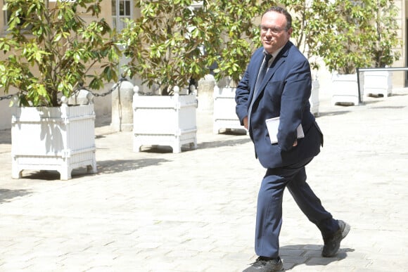 Damien Abad - Les ministres français arrivent pour la réunion de travail autour de la Première ministre à l'hôtel de Matignon à Paris, le 21 juin 2022. © Giancarlo Gorassini/Bestimage