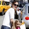 Jennifer Garner et sa fille Violet, le 12 mars 2010 à Santa Monica.