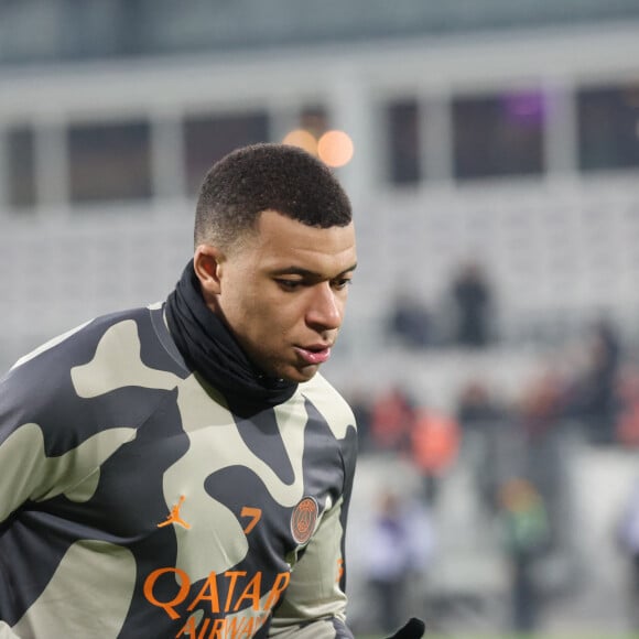 Kylian Mbappé lors du match RC Lens - Paris Saint-Germain, Ligue 1, stade Bollaert-Delelis, le 14 janvier 2024