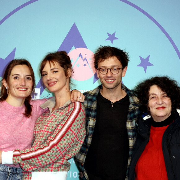 Clémence Dargent, Louise Bourgoin, Xavier Lacaille, Noémie Lvosky - 27ème Festival International du Film de Comédie de l'Alpe d'Huez le 16 janvier 2024. © Dominique Jacovides/Bestimage