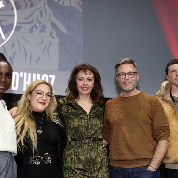 La jury, Eye Haïdara, Marilou Berry, la présidente Valérie Bonneton, Guillaume De Tonquédec, Finnegan Oldfield - Cérémonie d'ouverture du 27ème Festival International du Film de Comédie de l'Alpe d'Huez le 15 Janvier 2024. © Dominique Jacovides/Bestimage