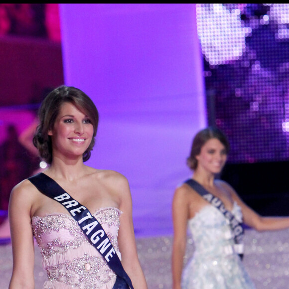Laury Thilleman, Miss France 2011, à Caen