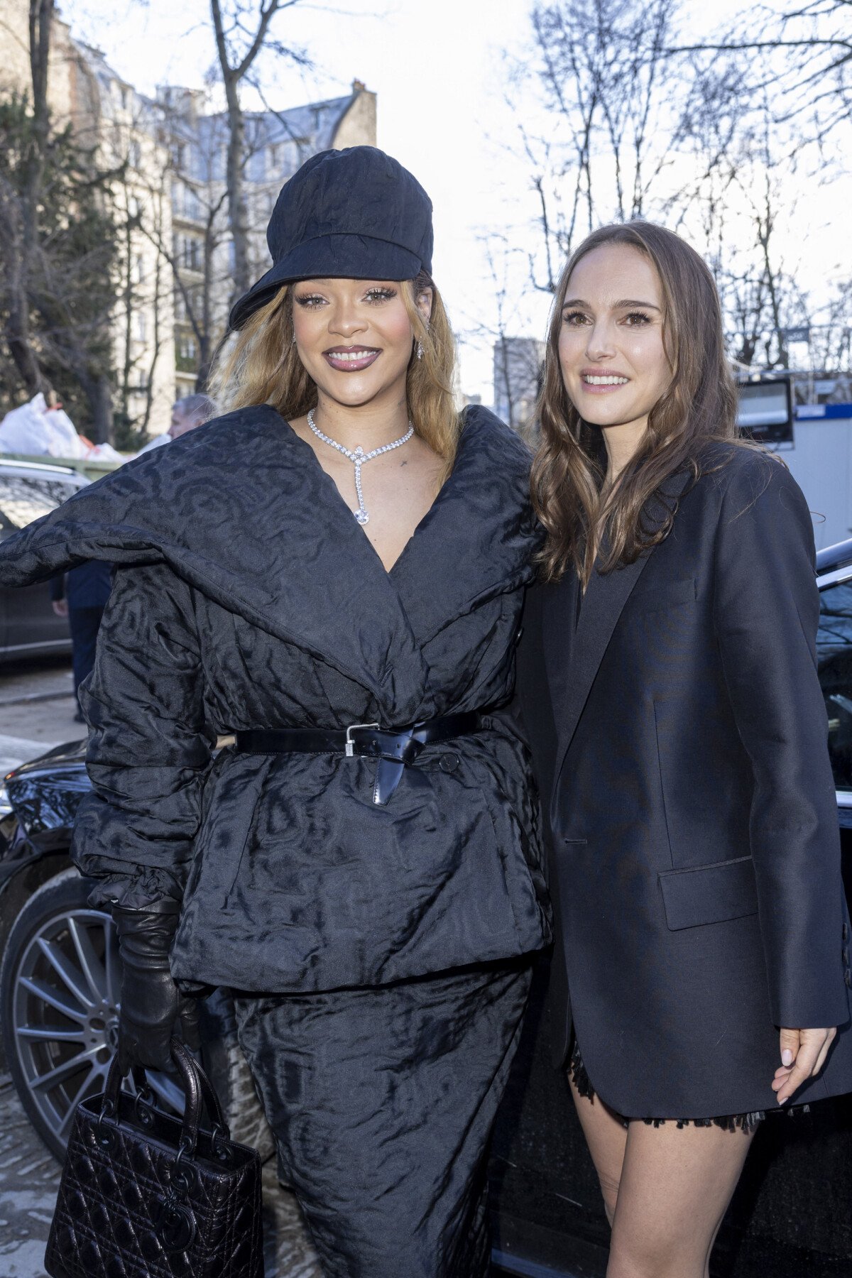 Photo : Rihanna et Natalie Portman à la sortie du défilé Dior Haute Couture  Printemps/Été 2024 dans le cadre de la Fashion Week de Paris (PFW), au  musée Rodin à Paris, France,