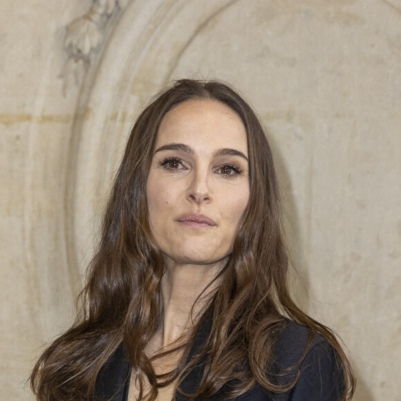 Natalie Portman au photocall du défilé Dior Haute Couture Printemps/Été 2024 dans le cadre de la Fashion Week de Paris (PFW), au musée Rodin à Paris, France, le 22 janvier 2024. © Olivier Borde/Bestimage 