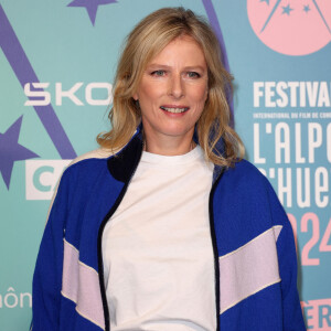 L'occasion de s'intéresser à l'actrice.
Karin Viard au photocall des arrivées de la cérémonie de clôture du 27ème Festival International du Film de Comédie de l'Alpe d'Huez, France, le 20 janvier 2024. © Dominique Jacovides/Bestimage