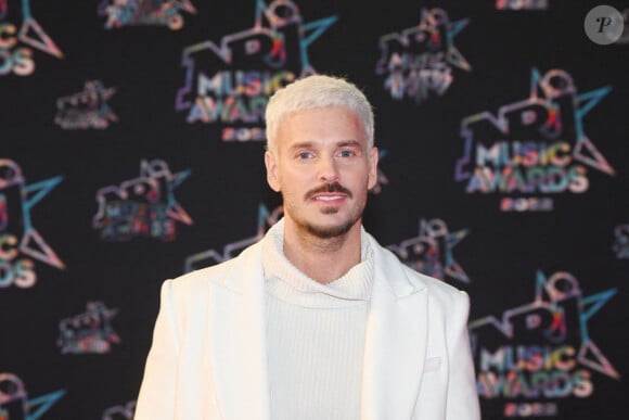 Il a du mettre son "égo" de coté et changer son "train de vie".
M Pokora au photocall des "NRJ Music Awards (NMA)" au Palais des Festivals à Cannes. © Rahid Bellak / Bestimage