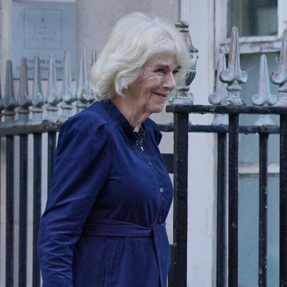 Camilla Parker Bowles, reine consort d'Angleterre, quitte la London Clinic où le roi est opéré de la prostate à Londres, le 26 janvier 2024. 