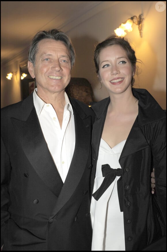 Bernard Giraudeau et sa fille Sara - 23e cérémonie des Molières au Théâtre de Paris. 2009.