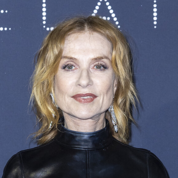 L'occasion de s'intéresser à l'actrice.
Isabelle Huppert au photocall du dîner César Révélations 2024 à L'Élysée Montmartre à Paris le 15 janvier 2024. © Olivier Borde / Bestimage 