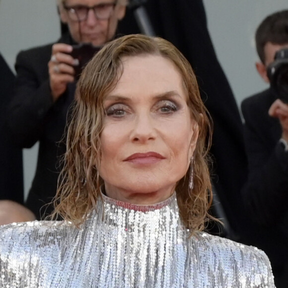 Isabelle Huppert à la première du film "Maestro" lors du 80ème festival international du film de Venise, La Mostra, à Venise, Italie, le 2 septembre 2023. © Action Press/Bestimage 