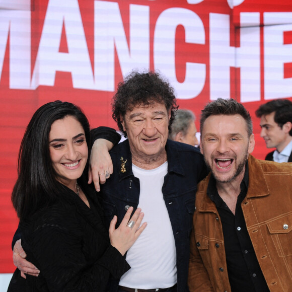 Exclusif - Victoria Sio, Robert Charlebois, et Jeanfi Janssens - Enregistrement de l'émission "Vivement dimanche" au studio Gabriel à Paris le 15 décembre 2023, présentée par M.Drucker, et diffusée le 4 février 2024 sur France 3. © Guillaume Gaffiot / Bestimage