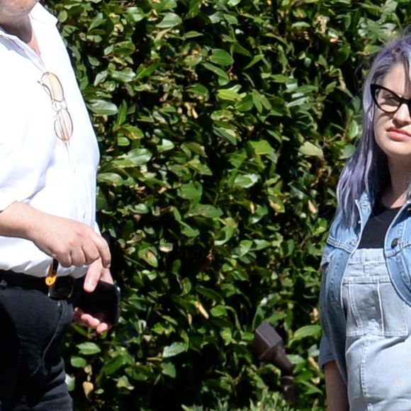 Exclusif - Kelly Osbourne, enceinte, à la recherche d'une maison à Los Angeles, Californie, Etats-Unis, le 26 mai 2022.