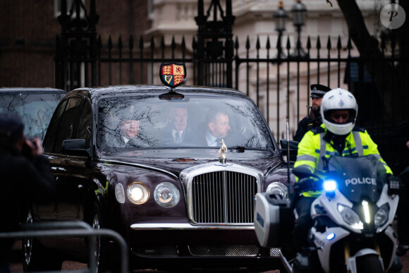 Le roi Charles III et la reine Camilla quittent la Clarence House à Londres le 6 février 2024. Photo : Victoria Jones/PA Wire/ABACAPRESS.COM