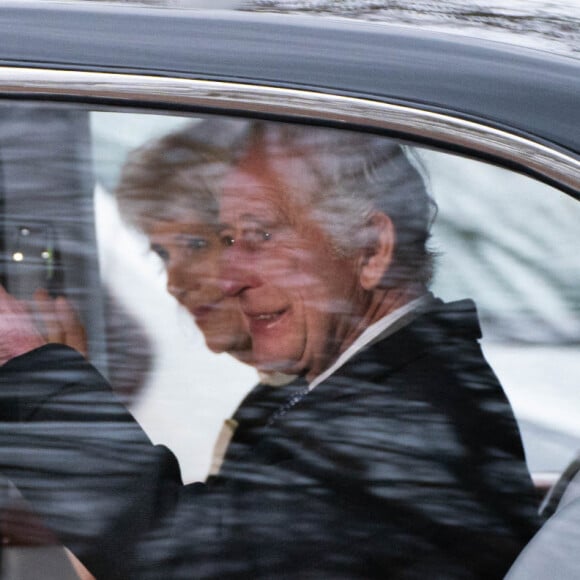 Le roi Charles III et la reine Camilla quittent la Clarence House à Londres le 6 février 2024. Photo : Victoria Jones/PA Wire/ABACAPRESS.COM