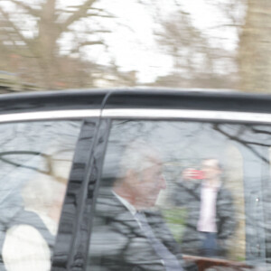 Charles III et Camilla Parker Bowles se sont rendus à Buckingham Palace
 
Le roi Charles III d'Angleterre et Camilla Parker Bowles, reine consort d'Angleterre partent en voiture de Clarence House à Londres, Royaume Uni, le 6 février 2024. Le fils du roi Charles III, le prince Harry, est arrivé à Londres à midi après le diagnostic de cancer de son père.