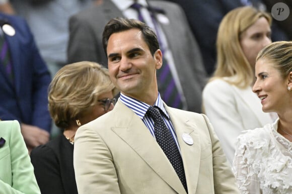 Roger Federer serait aussi de la partie
Roger Federer, Mirka Federer dans les tribunes du tournoi de Wimbledon 2023 à Londres, le 4 juillet 2023. 
