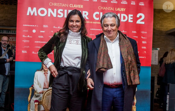 Ayant posé ses valises à Bruxelles, l'acteur de 71 ans a désormais une maison à Saint-Gilles
Christian Clavier et sa femme Isabelle de Araujo à la première de "Monsieur Claude 2" au Kino International à Berlin le 2 avril 2019.