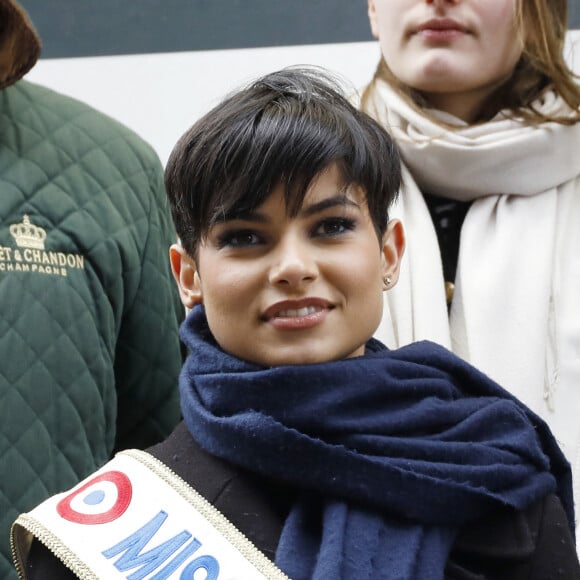 Eve Gilles (Miss France 2024) - Prix de France Speed Race 2024 à l'Hippodrome de Vincennes le 11 février 2024. © Marc Ausset-Lacroix/Bestimage