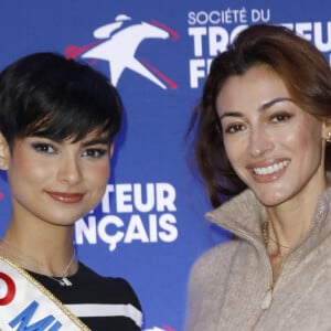 Rachel Legrain-Trapani, notre ancienne reine de beauté 2007, a elle aussi assisté à la victoire d'Idao de Tillard et Clément Duvaldestin avec son fiancé, le beau Valentin Léonard.
Eve Gilles (Miss France 2024), Rachel Legrain-Trapani (Miss France 2007) - Prix de France Speed Race 2024 à l'Hippodrome de Vincennes le 11 février 2024. © Marc Ausset-Lacroix/Bestimage