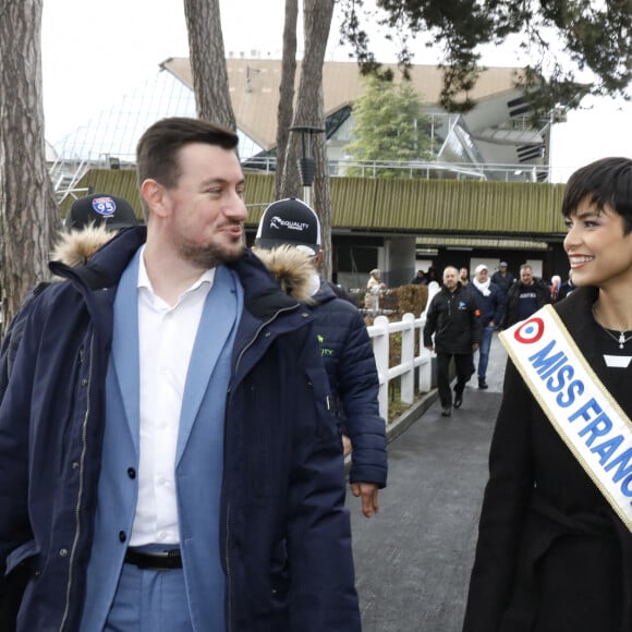 Eve Gilles (Miss France 2024) - Prix de France Speed Race 2024 à l'Hippodrome de Vincennes le 11 février 2024. © Marc Ausset-Lacroix/Bestimage