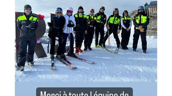 Brigitte Macron absente à l'hommage à Robert Badinter : la raison familiale dévoilée en photos