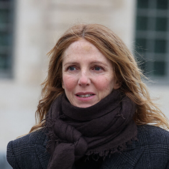 Sandrine Kiberlain - Hommage national à Robert Badinter devant le ministère de la Justice sur la place Vendôme à Paris. © Dominique Jacovides/Bestimage
