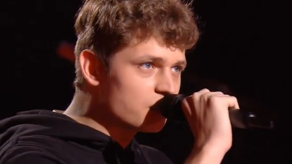 The Voice : Un candidat, "brisé" par l'aventure, raconte comment il a sombré dans l'alcoolisme