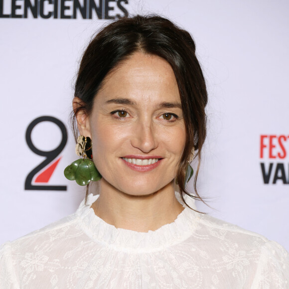 Un post relayé par Marie Gillain
Marie Gillain - Photocall de la cérémonie de clôture de la 13ème édition du festival 2 Cinéma de Valenciennes le 3 octobre 2023. © Denis Guignebourg/Bestimage