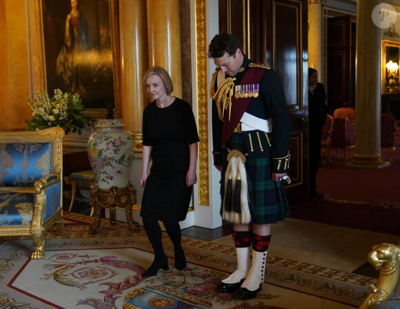 La Première ministre britannique Liz Truss a été reçue par le roi Charles III d'Angleterre au palais de Buckingham à Londres. Deux jours avant, la Première ministre rencontrait la reine Elisabeth II. Le 9 septembre 2022