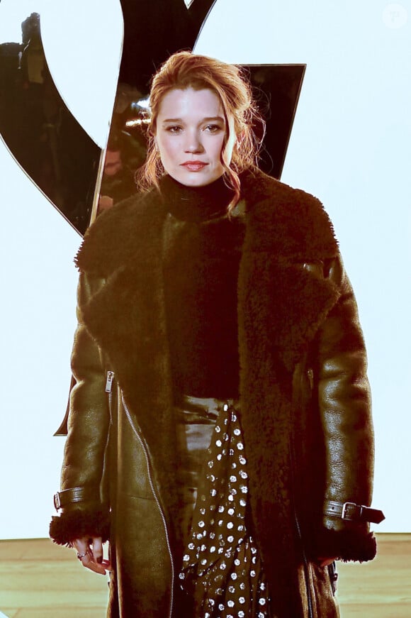 Rain Spencer - Défilé Saint Laurent collection femme automne-hiver 2024-2025 lors de la Fashion Week à Paris (PFW) le 27 février 2024. © Olivier Borde / Bestimage