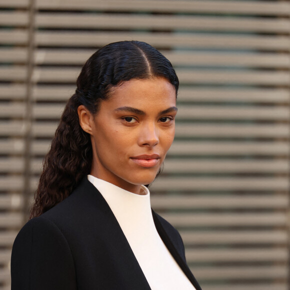 Tina Kunakey - Défilé Courrèges femme automne-hiver 2024-2025 lors de la Fashion Week de Paris au Carreau du Temple, à Paris. Le 28 février 2024. © Denis Guignebourg/Bestimage