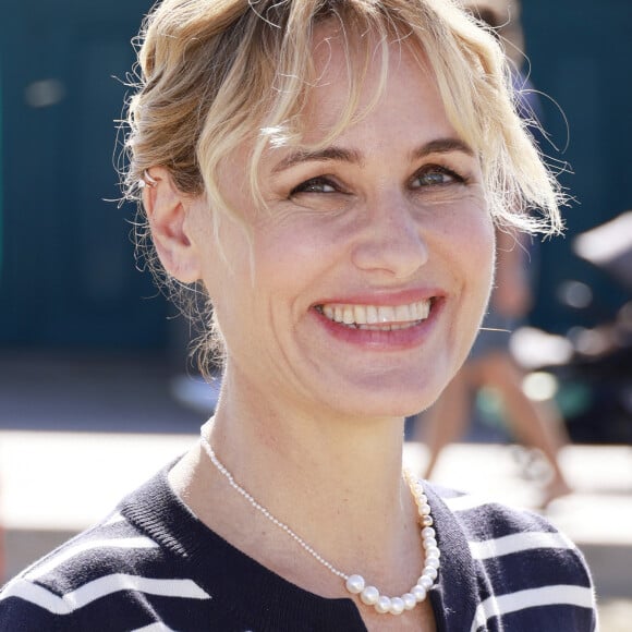 Celui qu'elle a donné quelques jours plus tard au Sénat fait également parler.
Judith Godrèche - 49e Festival du Cinema Americain de Deauville, France, le 3 septembre 2023. © Christophe Aubert/Bestimage