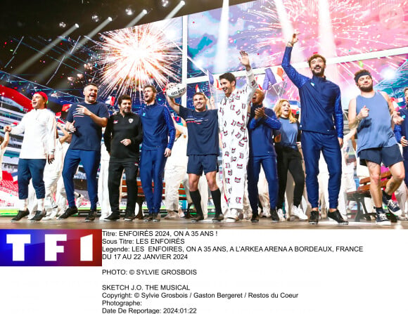 Le nouveau concert des Enfoirés diffusé vendredi soir sur TF1 a rencontré un franc succès.
Concert des "Enfoirés" diffusé sur TF1