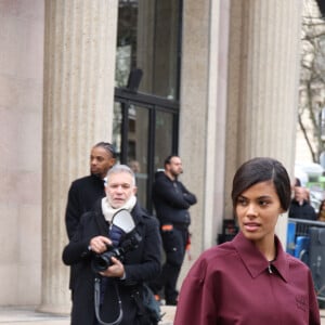 Tina Kunakey - Défilé Miu Miu femme automne-hiver 2024-2025 au Conseil Economique et Social lors de la Fashion Week de Paris, le 5 mars 2024. © Denis Guignebourg / Bestimage