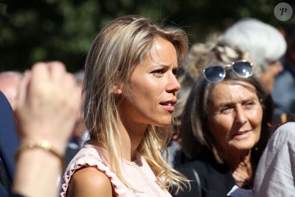 L'avocate, qui a sorti le roman Assises aux éditions Stock, était l'invitée de Léa Salamé sur France Inter
Tiphaine Auzière lors de l'inauguration du centre Historique Médiéval d'Azincourt 1415, France, le 29 août 2019. La Première dame en a profité pour revenir sur les propos insultants du président brésilien J.Bolsonaro à son encontre. 