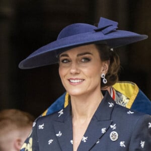 Une prise de parole très attendue qui fera plaisir à ses nombreux fans jusqu'alors très inquiets pour elle...
Catherine (Kate) Middleton, princesse de Galles - La famille royale britannique à la sortie du service annuel du jour du Commonwealth à l'abbaye de Westminster à Londres le 13 mars 2023. 