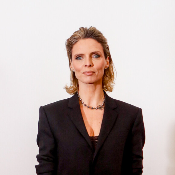 Sylvie Tellier au photocall du défilé Stéphane Rolland Haute Couture Printemps/Été 2024 dans le cadre de la Fashion Week de Paris (PFW) à la Salle Pleyel, à Paris, France, le 23 janvier 2024. © Christophe Clovis/Bestimage 