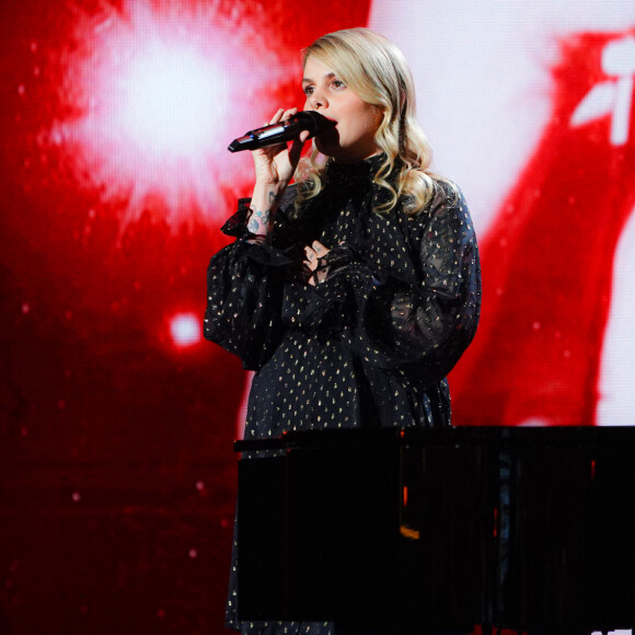 Exclusif - Coeur de Pirate (Béatrice Martin) - Surprises - Enregistrement de l'émission "La boîte à secrets 11", présentée par F.Bollaert et diffusée le 19 novembre sur France 3. Le 4 octobre 2021 © Rubens Hazon / Bestimage