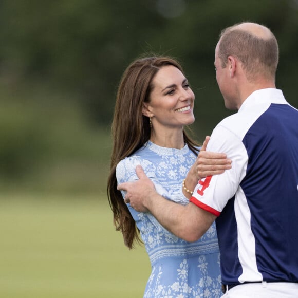 "Secoués et dévastés", la princesse et le prince de Galles vivent très mal les rumeurs
Catherine Kate Middleton, princesse de Galles, à un match de polo du prince William le 6 juillet 2023.