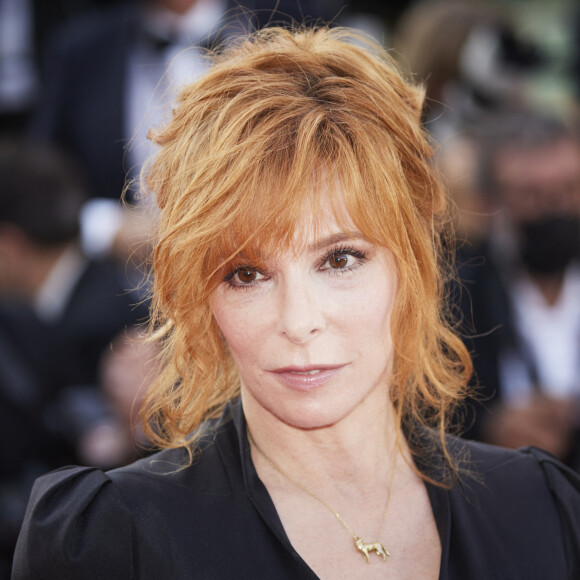 Elle aurait tout de suite accepté de participer à cette campagne.
Mylène Farmer - Montée des marches du film "OSS 117 : Alerte rouge en Afrique Noire" lors du 74e Festival de Cannes. © Borde-Jacovides-Moreau / Bestimage