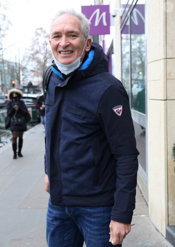 Exclusif - Christian Jeanpierre à la sortie des studios RTL à Paris. Le 22 janvier 2021 