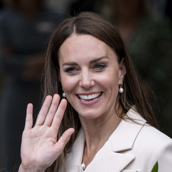 Catherine (Kate) Middleton et la princesse Anne vont assister à une démonstration de simulation d'opération césarienne d'urgence au Royal College of Obstetricians & Gynaecologists à Londres le 27 avril 2022. 